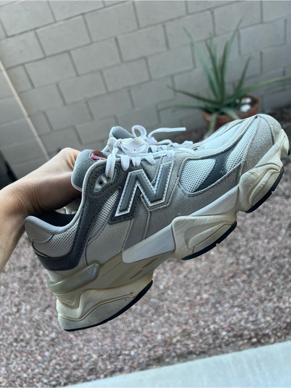 New Balance 9060 Sneaker Gray sz 8